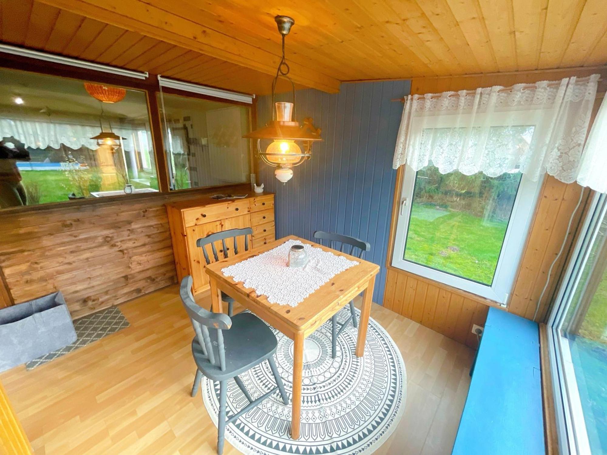 Landhaus Mit Pool, Bungalow In Der Natur Hohenbollentin Exterior photo